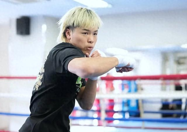那须川天心与埃斯特拉达或上演拳王挑战权争夺战，东京对决引期待|日本|WBC|拳击|跨界|冠军_新浪体育_新浪新闻