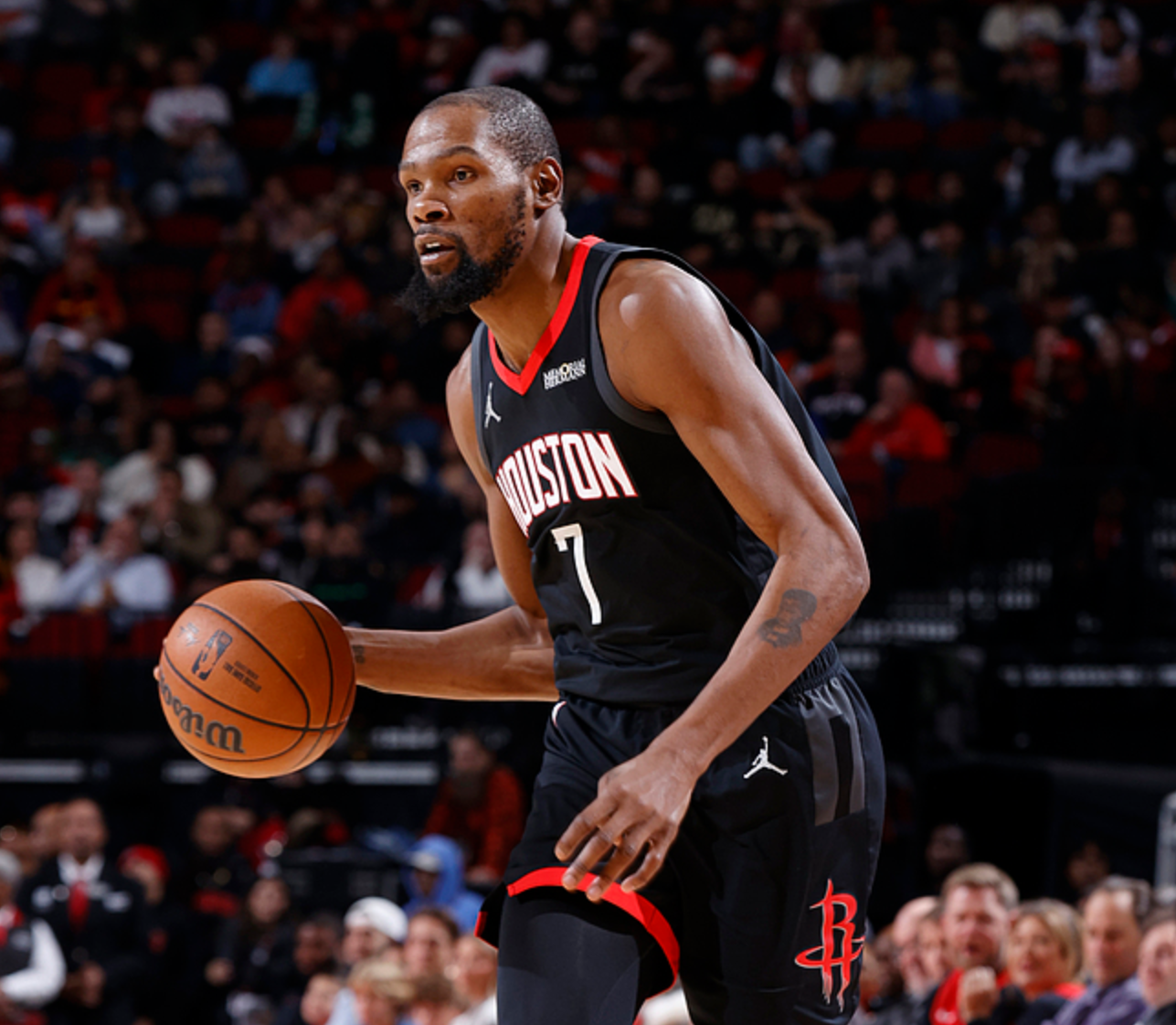 开云下载-西部排名又乱了：湖人紧追火箭，快船双喜临门，4队排名互换