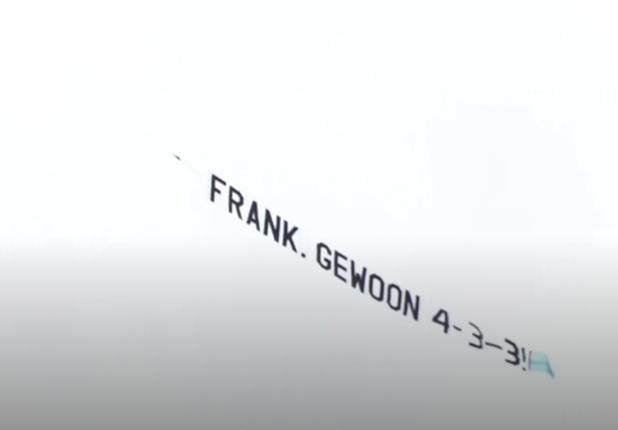 开云中国-荷兰主帅:433是不可能的,532难听那我们踢1352